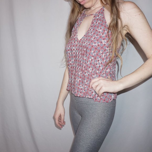 Pink Patterned Keyhole Halter Top - Picture 2 of 7